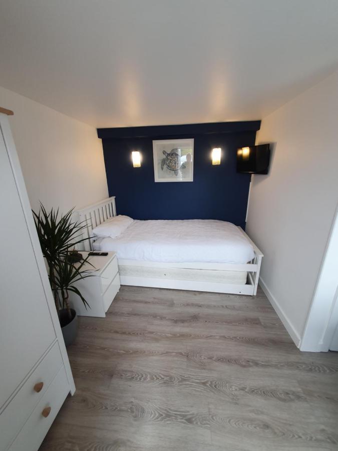 Lovely Private Studio Room With Own Kitchen And Bathroom. Set In The Popular Area Of Shiphay In Torquay And Only A Short Walk From Torbay Hospital Екстер'єр фото